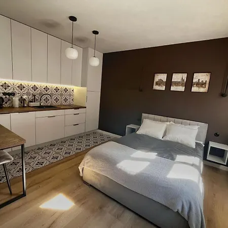 Ferro Apartment Near Old Town