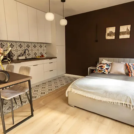 Ferro Apartment- 9 Min Walk To Old Town *